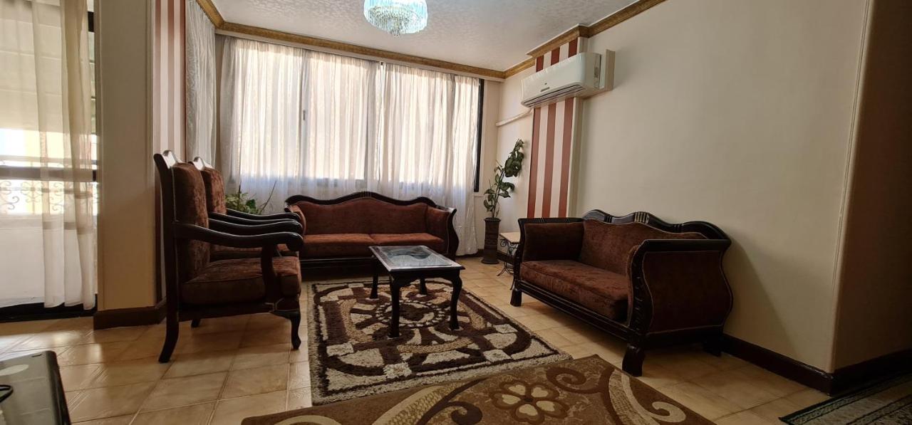Comfy 3 Bedrooms Apartment In Cairo 87 외부 사진